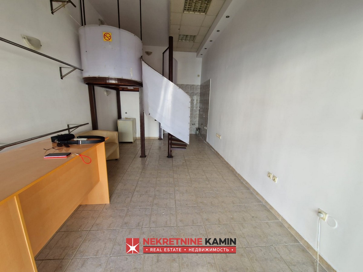 Poslovni prostor 23m2 + galerija, Velji Vinogradi, Budva